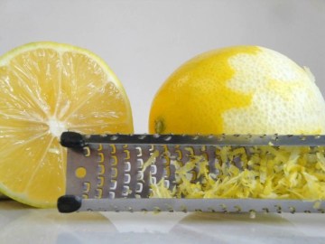 Picture Suggesting Frozen Lemons Kill Cancer, 10,000 Times Stronger than Chemotherapy