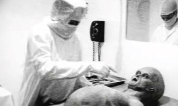 Picture: Real Footage of an Autopsy on a Roswell Alien Exists
