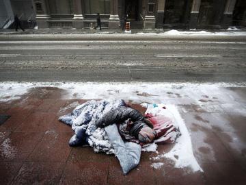 Image about 15 Homeless People Frozen to Death in Chicago