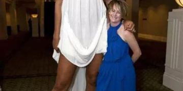 Image about World's Tallest Woman Measuring More than 9 Feet