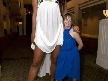 Image about World's Tallest Woman Measuring More than 9 Feet