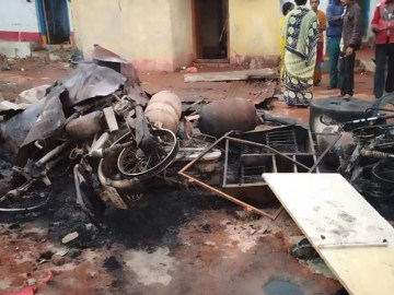 Image from Communal Clash in Bhainsa Town, Houses & Vehicles on Fire