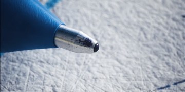 Image about Amazing Zoom In Video of a Pen Tip