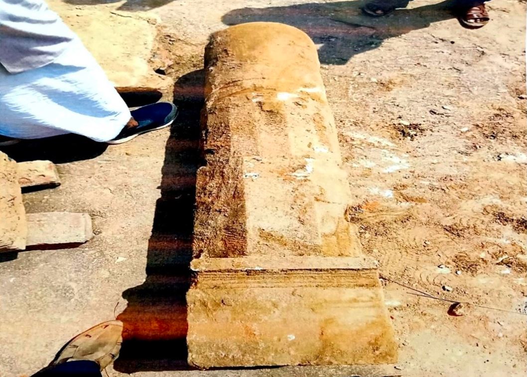 Image of Excavation of Hindu Idols, Structures and Shivalinga in Ayodhya