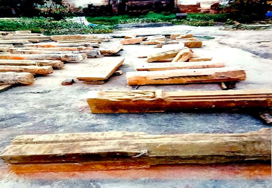 Image of Excavation of Hindu Idols, Structures and Shivalinga in Ayodhya