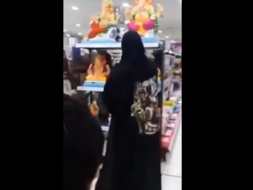 Image of Bahrain's Muslim Woman Breaks Hindu Ganesha Idols