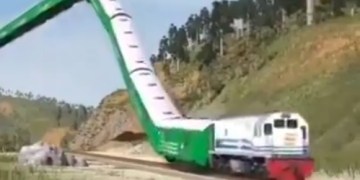 Image about High Speed Floating Train Starts in China, Video